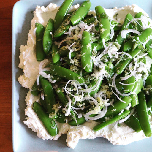 Fresh Peas with Ricotta